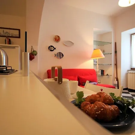 Apartment Ferienwohnung Fur 4 Personen Ca 60 M In Albisola Superiore, Italienische Riviera Palmenriviera *