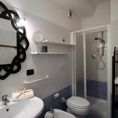 Apartment Ferienwohnung Fur 4 Personen Ca 60 M In Albisola Superiore, Italienische Riviera Palmenriviera *